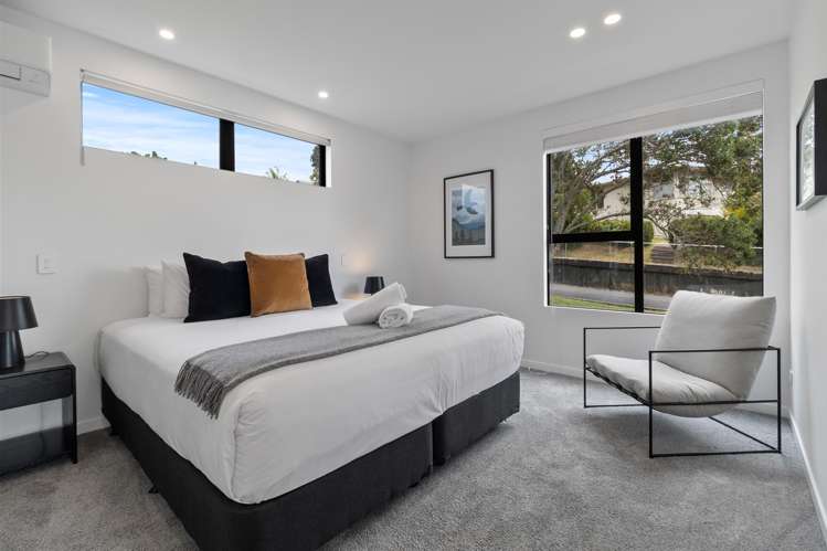 32 Seacliffe Road Hillsborough_9