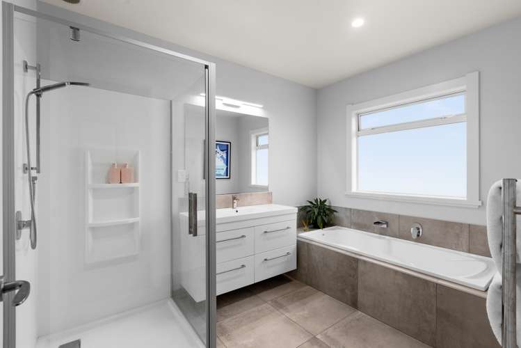 145 Arataki Road Havelock North_11