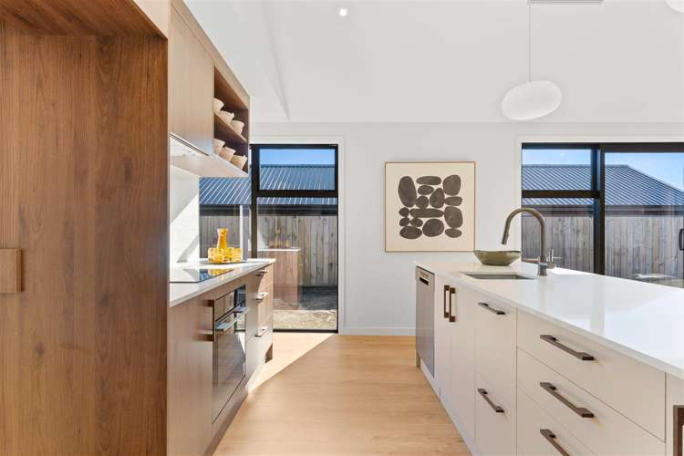 34 Greenway Crescent Richmond_13