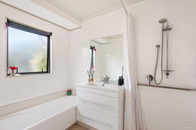 244 Thomas Road Rototuna North_12