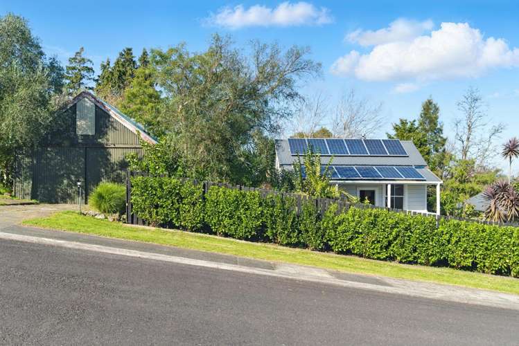 1b Burke Street Te Aroha_17