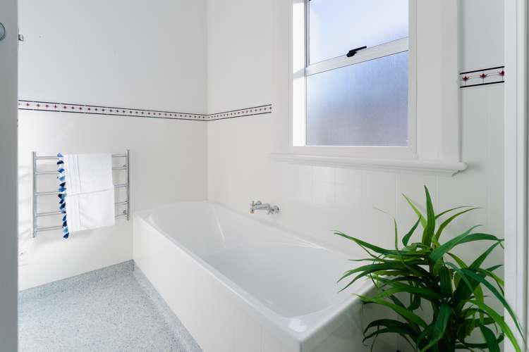 17 Coughtrey Street Saint Clair_28