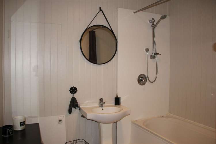 4 Farmer Street Te Aroha_8