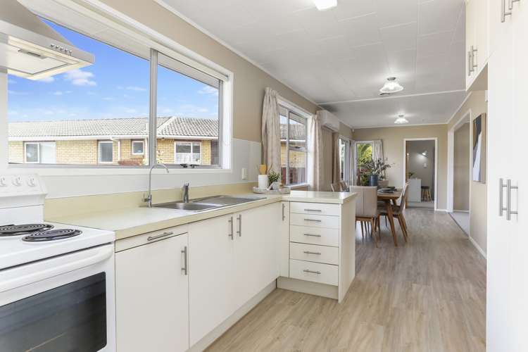 1 Pixie Place Pakuranga Heights_5