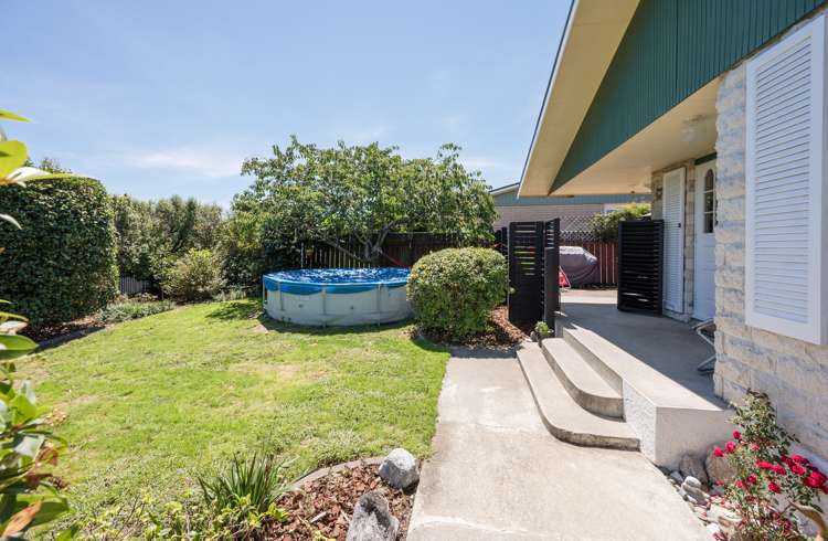 3 Balmoral Place Stoke_1