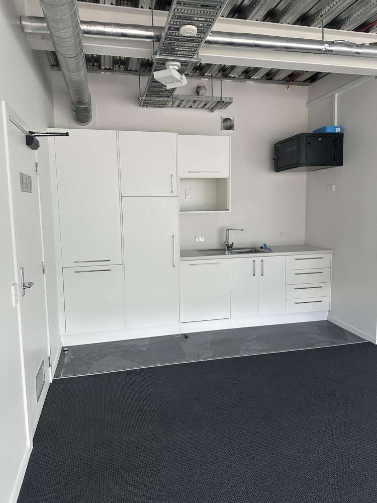 7/2 Distribution Lane Sockburn_4