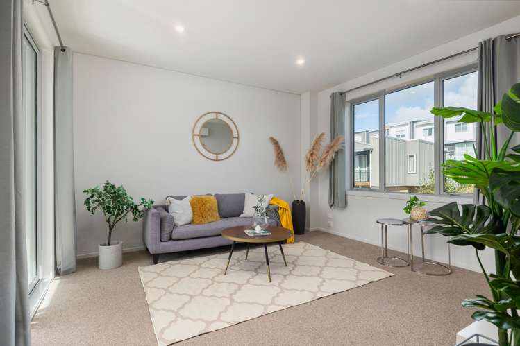 15 Ceramic Lane New Lynn_10