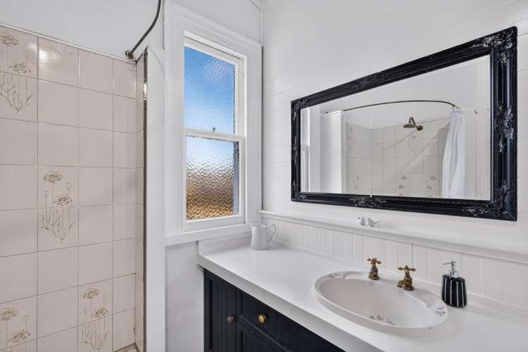 302 Lyndon Road West Hastings_18