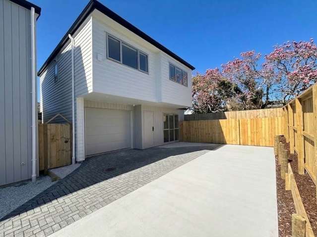 Brand New Family Home with extra car parking space