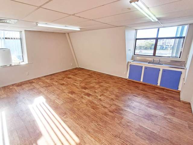 Office A/2-10 Rushgreen Avenue Papakura_2