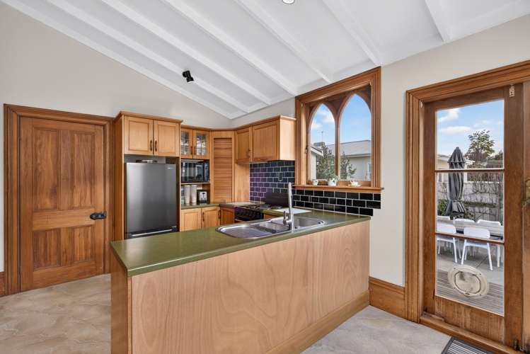 302 Lyndon Road West Hastings_6