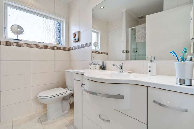 37 Penney Avenue Mount Roskill_22