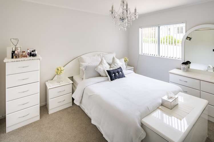 37 Bowes Crescent Strathmore Park_7