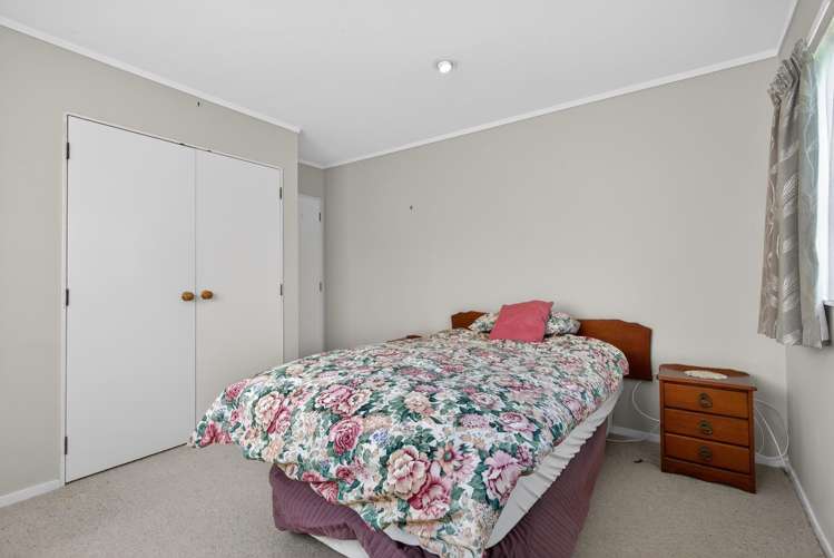 13C Gibbs Crescent Wainuiomata_16