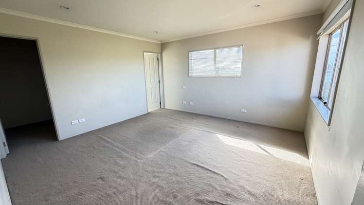 24 Stranraer Crescent Wattle Downs_7