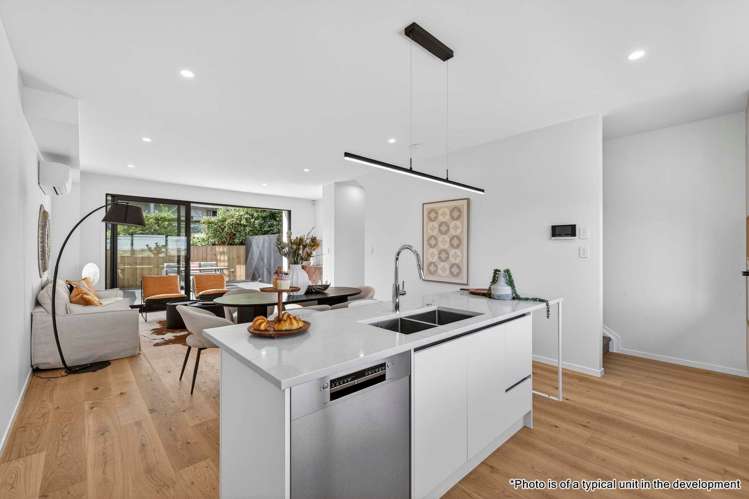 2/ 6 Riddell Road Glendowie_5