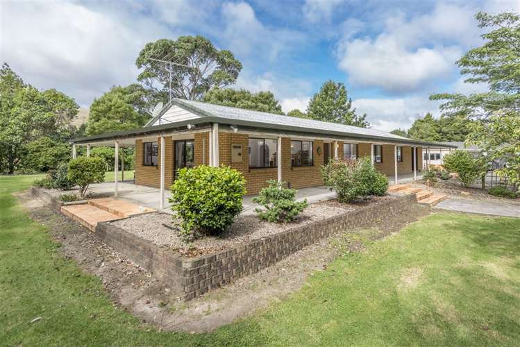 144 Awaroa Road Helensville_1