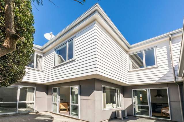 SPREYDON - FOUR BEDROOM SPACIOUS TOWNHOUSE, DOUBLE GARAGE