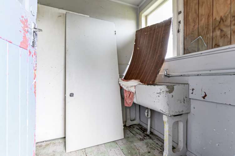 29 Masefield Drive Enderley_14