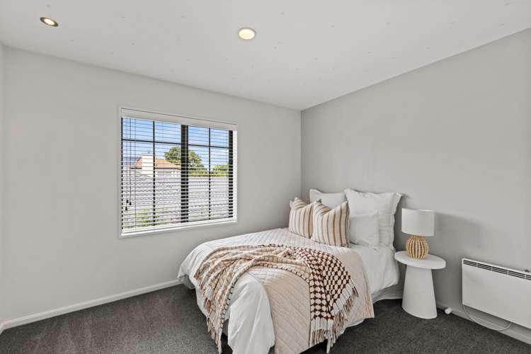 61 Travis Country Drive Burwood_17