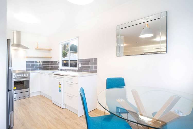 2/76 Mcannalley Street Manurewa East_2