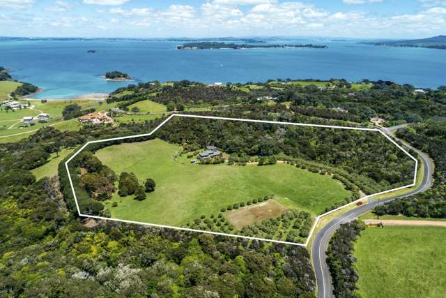 92 Nick Johnstone Drive Waiheke Island_1