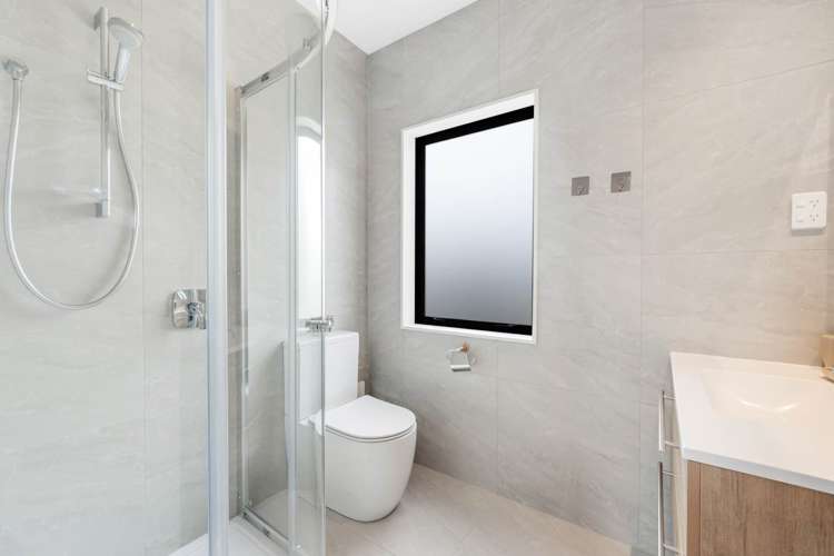 844C East Coast Road Oteha_14