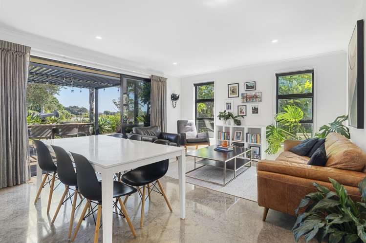 5 Cessna Lane Glen Avon_5