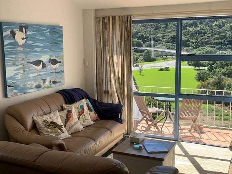 2b/2 Weranui Road Waiwera_7