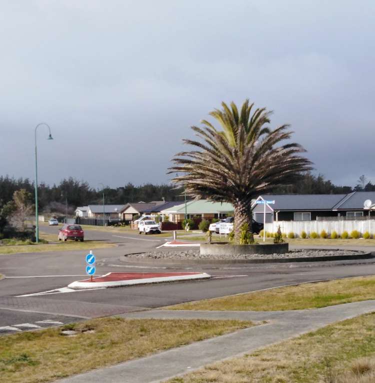 3 Sandown Avenue Himatangi Beach_5