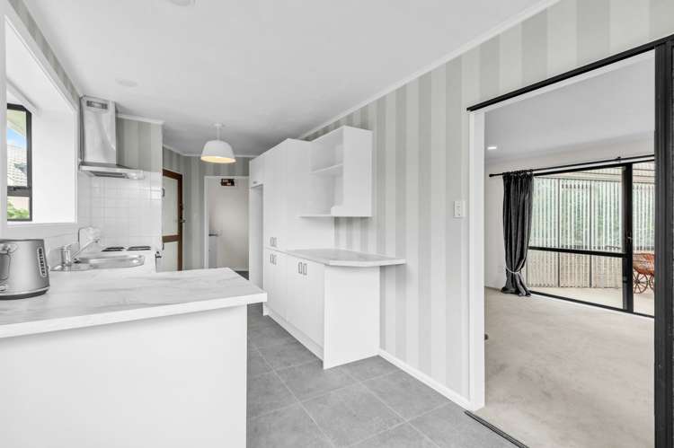 66 Oakley Crescent Hornby_9