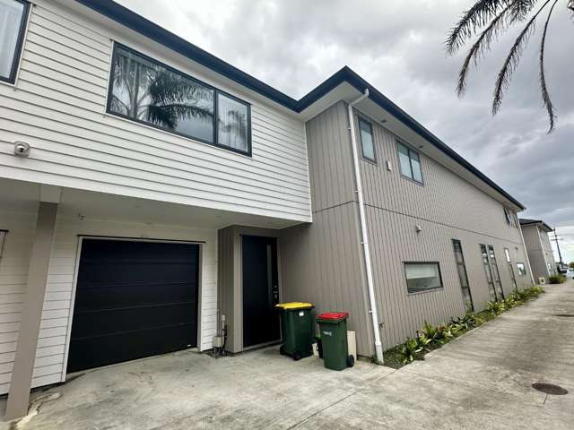 1351C Dominion Road Extn Mt Roskill_1