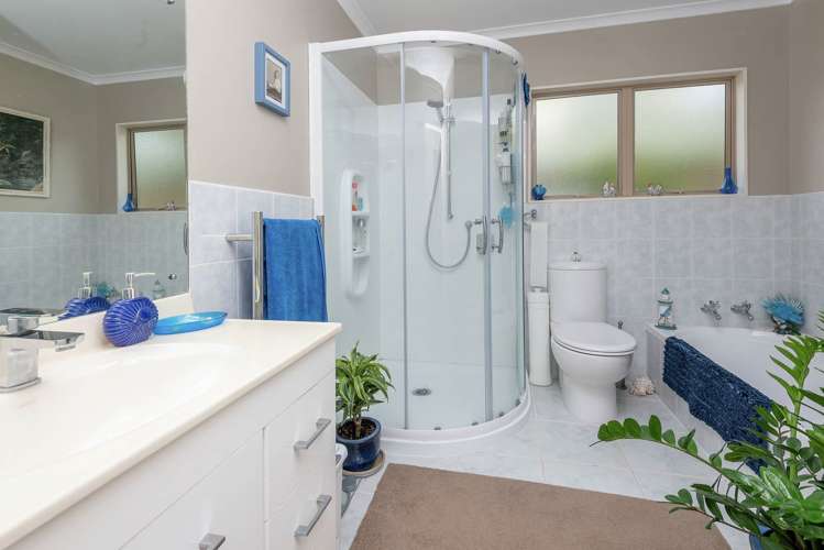 2/42 Mccahill Views Botany Downs_14