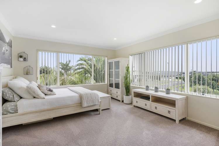 2 Columbia Crescent Beachlands_34