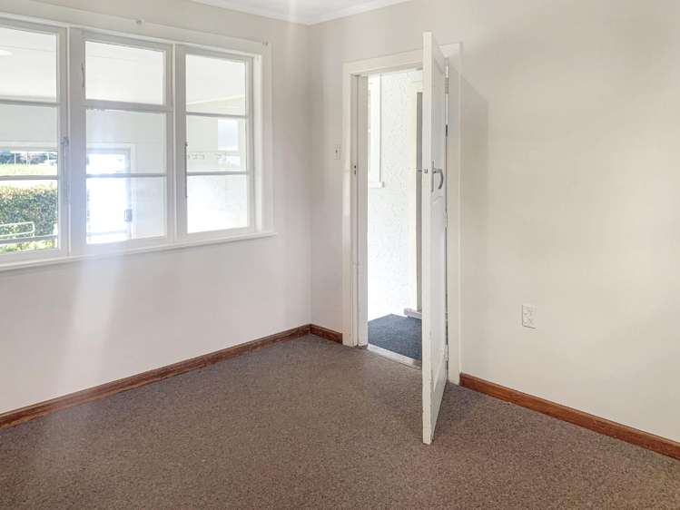 784 Top Grass Road 1192_6