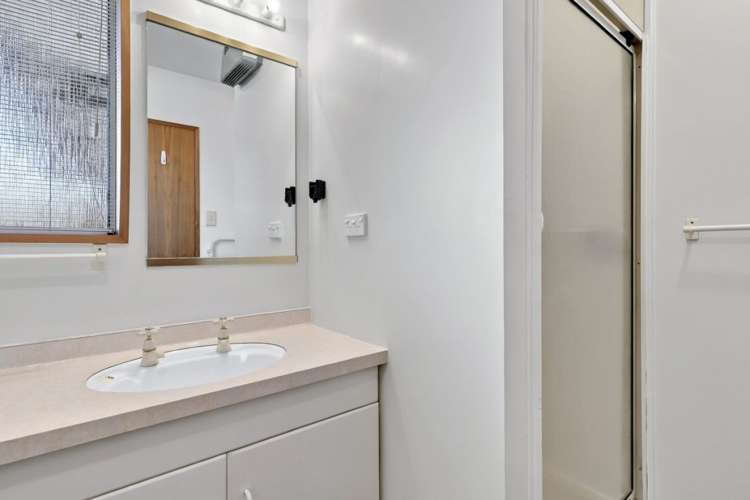 2/61A Strathfield Avenue Dallington_9