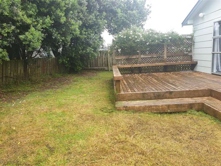10 Colenso Place Otaki Beach_8