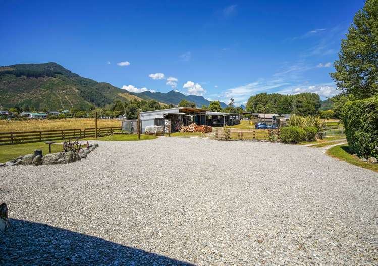 11 Hotham Street Murchison_12