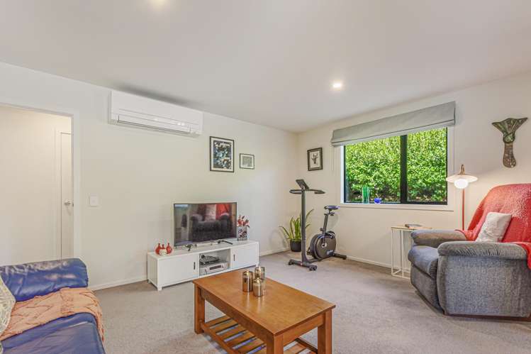 59 Sunningdale Drive Stoke_15