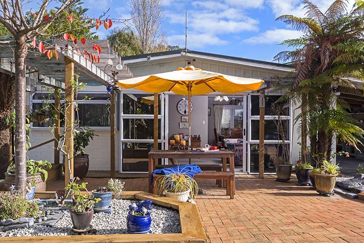 2/9 Dell Way Bucklands Beach_21