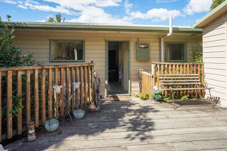 11 Banff Way Toi Toi_13