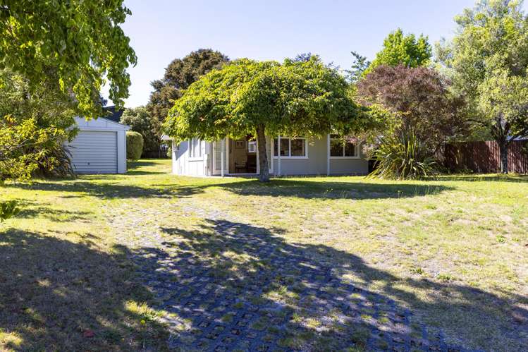 1 and 2/12 Kereru Street Two Mile Bay_27