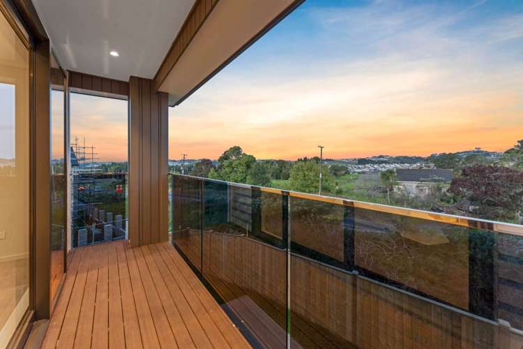 64 Koromeke Street Flat Bush_1