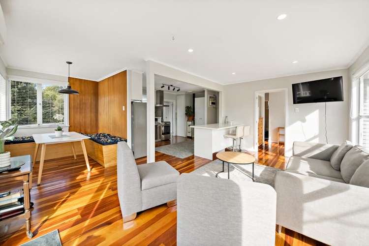 5A & 5B Waipouri Road Mangere_16