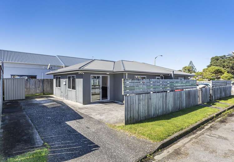 12A Whitehouse Road Titahi Bay_14