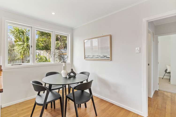 32 Amberley Avenue Te Atatu South_8