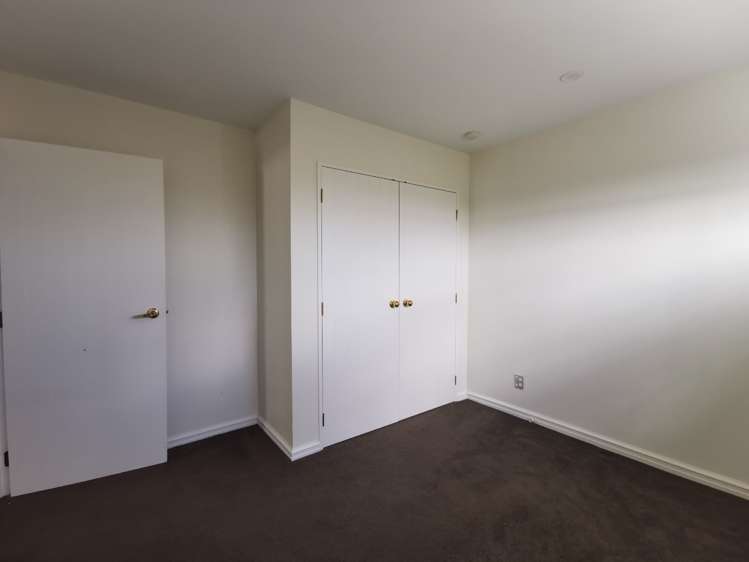 19 Cricklade Terrace Windsor Park_5