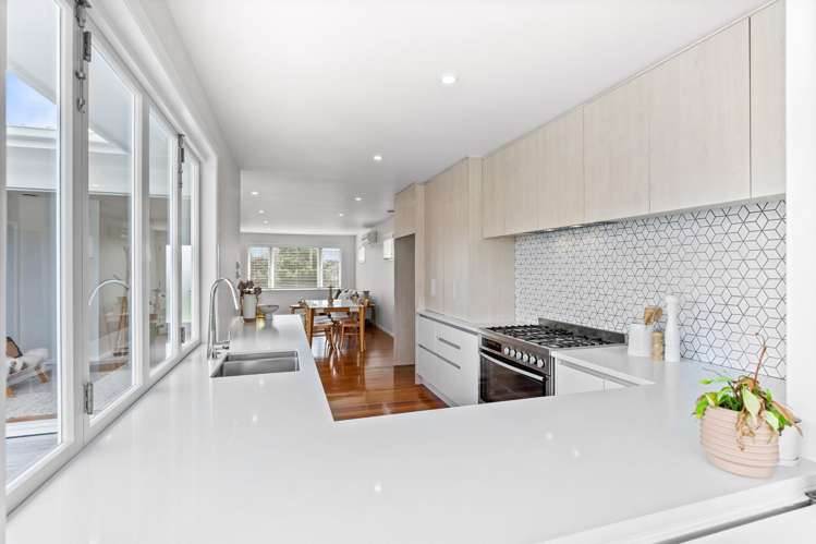 46 Matipo Road Te Atatu Peninsula_9