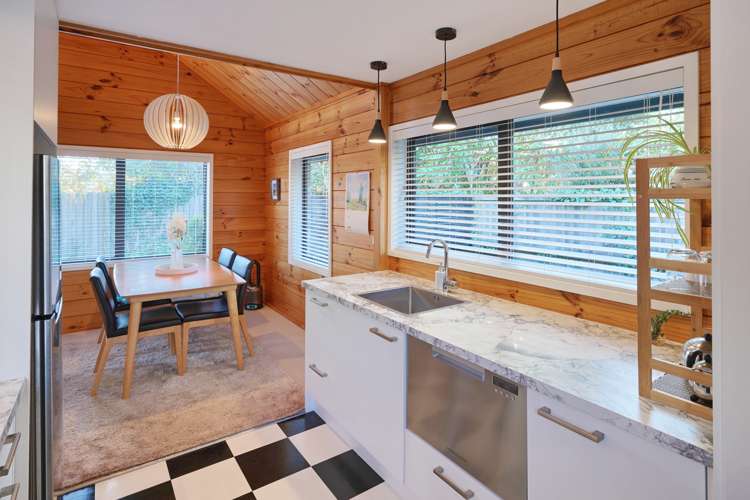 2/67 Hawthorne Street Strowan_7