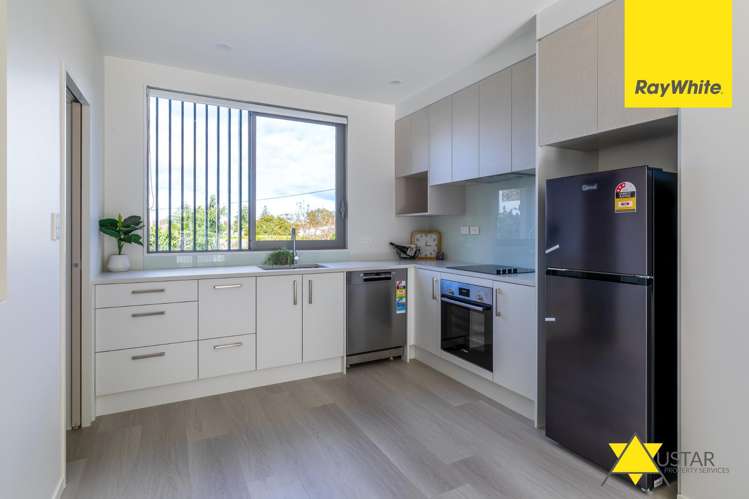 7/2 Moor Avenue Te Atatu Peninsula_1